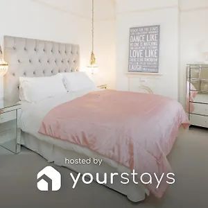 Holiday home Stamford Park Road By Yourstays, A Wonderful Family Townhouse In A Superb Location!, Altrincham